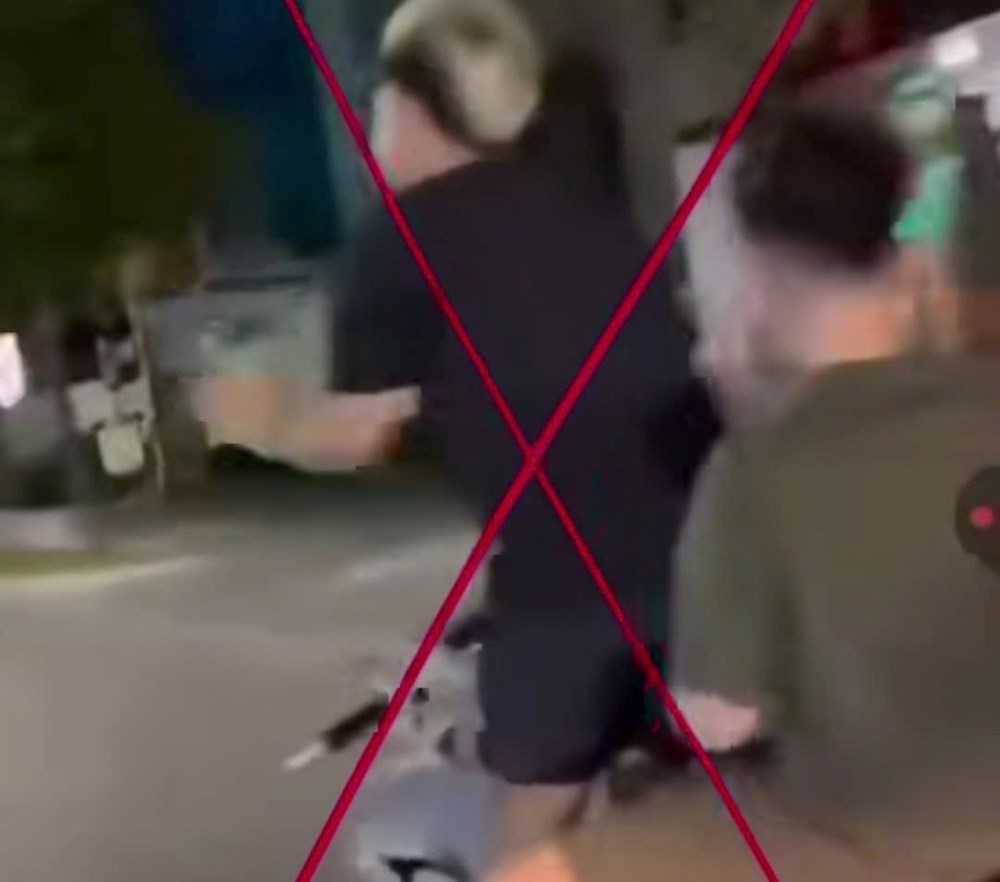 Nhóm thanh niên livestream khi buông hai tay điều khiển xe máy trên đường Hùng Vương