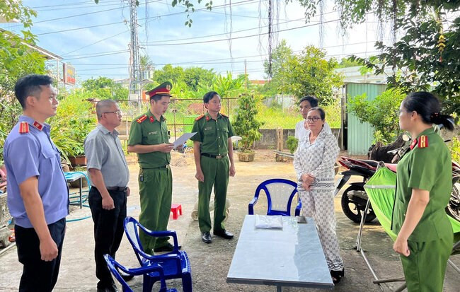 Bà Bùi Thị Thu Thủy bị khởi tố, bắt giam về tội Tham ô tài sản. Ảnh: Công an Quảng Ngãi